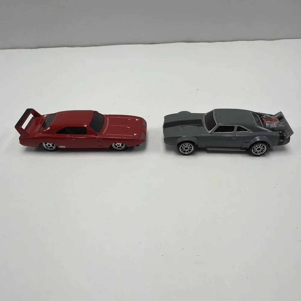 Fast & Furious‎ Ice Charger And 69 Dodge Charger Daytona Ff005 And Ff010